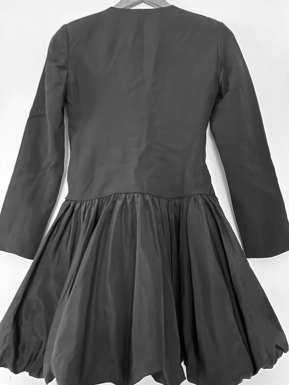 J. Crew Black. Elegant and chic Long-Sleeve Jacket Dress.6.NWT.
